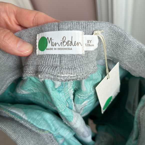 NWT Mini Boden boys shorts - Picture 4 of 4